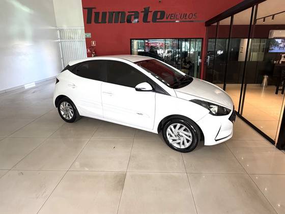 HYUNDAI HB20 1.0 12V FLEX EVOLUTION MANUAL HYUNDAI HB20 1.0 12V FLEX EVOLUTION MANUAL